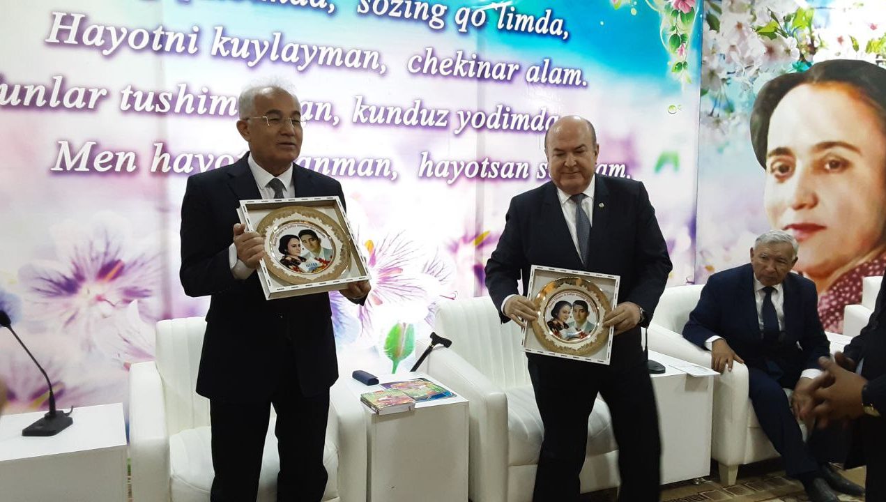 Jizzaxdagi ijod maktabida “Uch avlod” uchrashuvi bo‘ldi