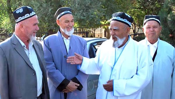 Bardoshli, sabr-qanoatli, barakotli va fayzli keksalarimiz hamisha omon bo‘lsinlar!