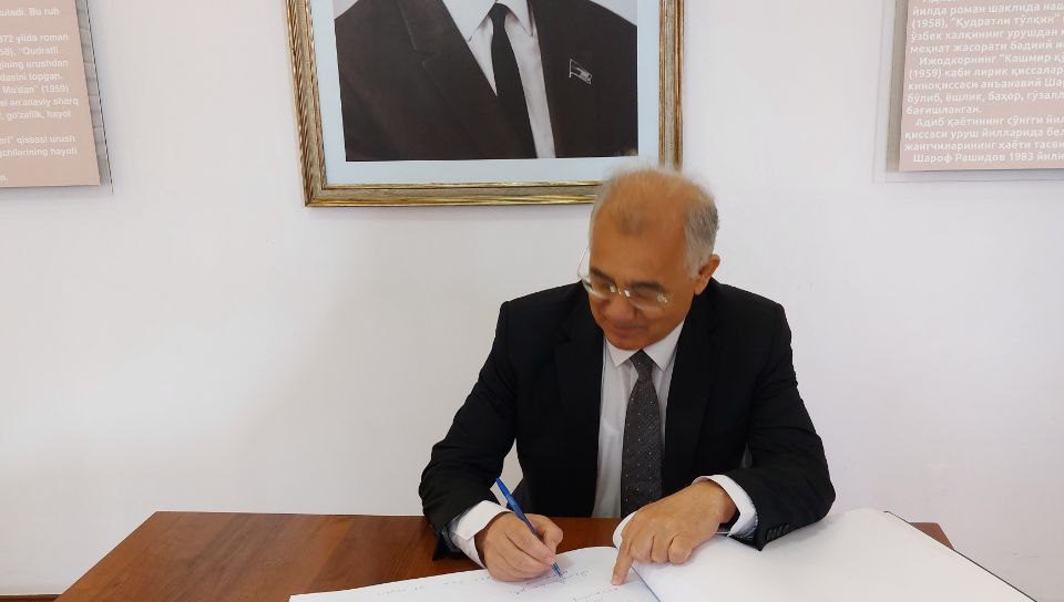 Sharof Rashidov muzeyiga tashrif
