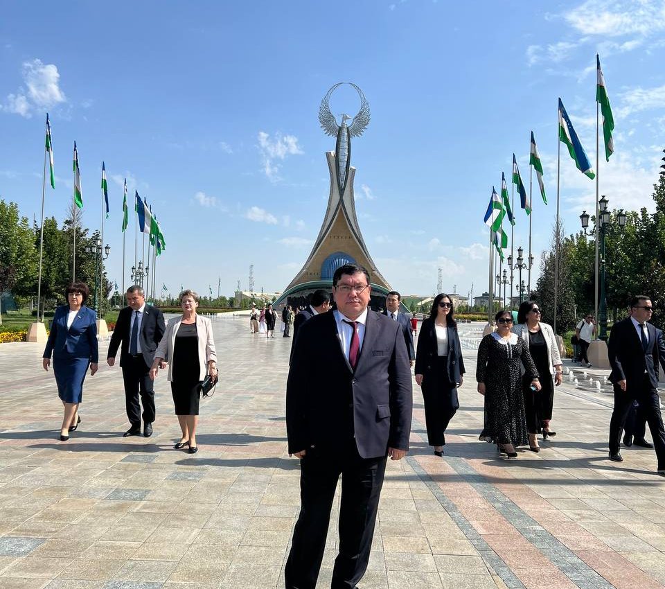 Milliy markaz vakili “Do‘stlik” festivalining tantanali ochilishida ishtirok etdi
