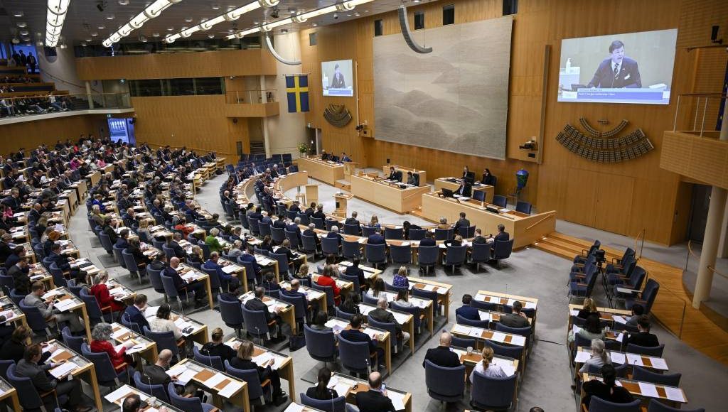 Shvetsiyada 14 yoshdan jinoiy javobgarlik belgilandi