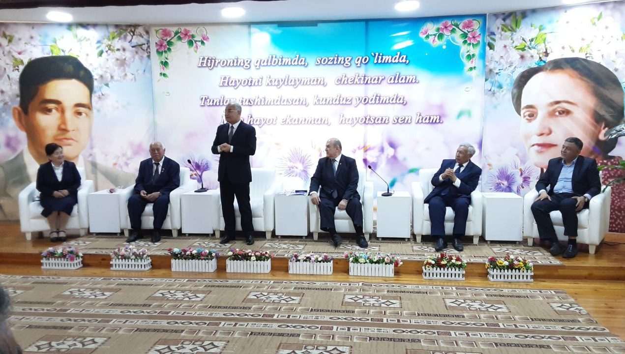 Jizzaxdagi ijod maktabida “Uch avlod” uchrashuvi bo‘ldi