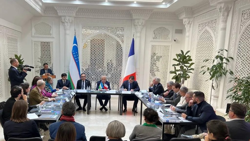 O‘ZBEKISTON PREZIDENTI MAMLAKATNI TASHQI DUNYOGA OCHDI