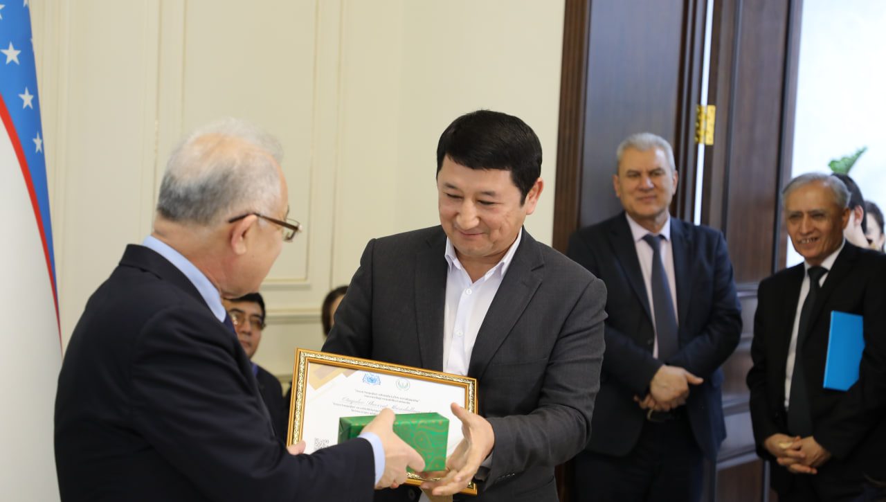 “Inson huquqlari sohasida ta’lim va tadqiqotlar” tanlovi g‘oliblari taqdirlandi