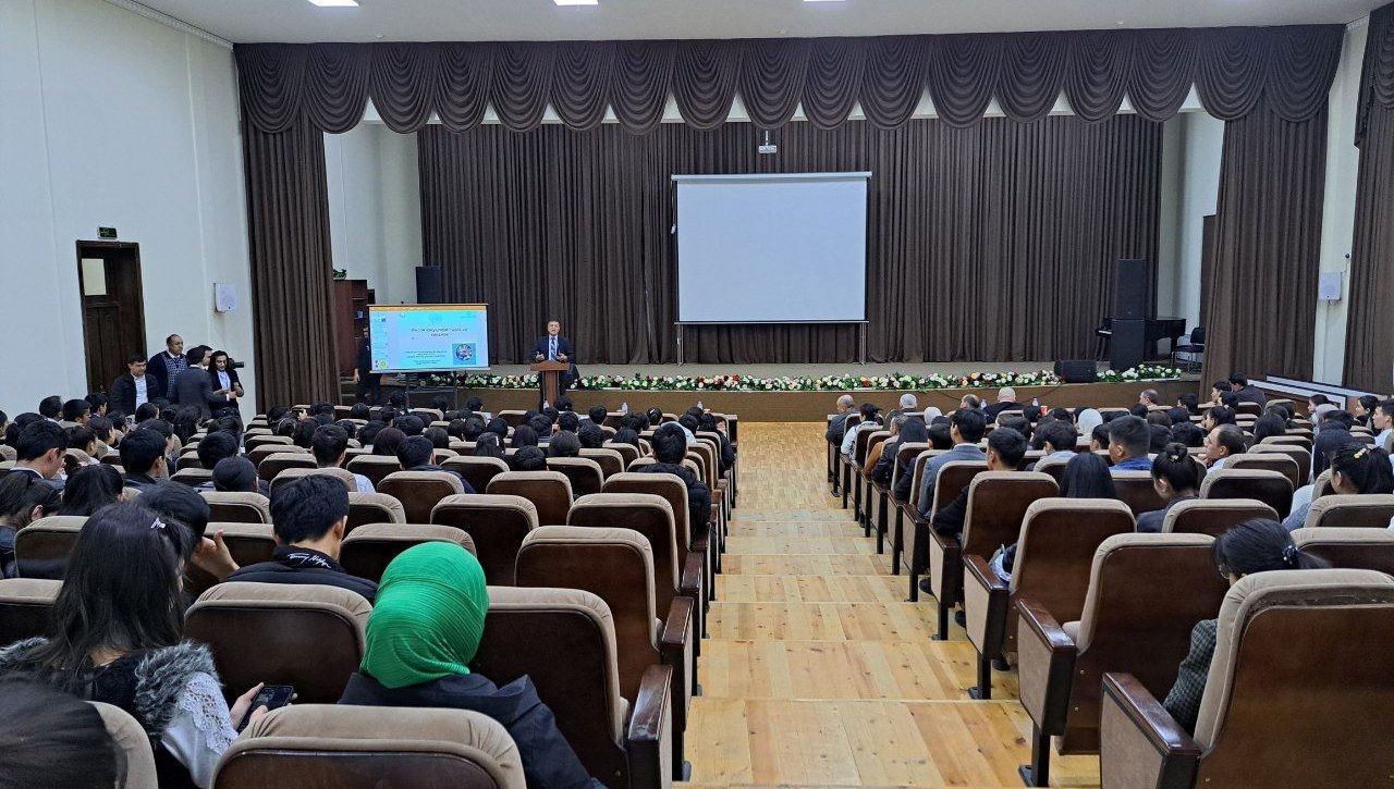 “INSON HUQUQLARI” HAFTALIGI DOIRASIDAGI DAVRA SUHBATLARI DAVOM ETMOQDA