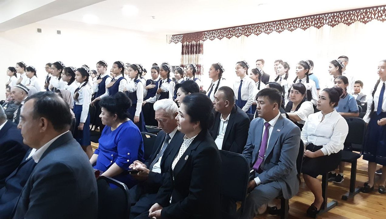 Jizzaxdagi ijod maktabida “Uch avlod” uchrashuvi bo‘ldi