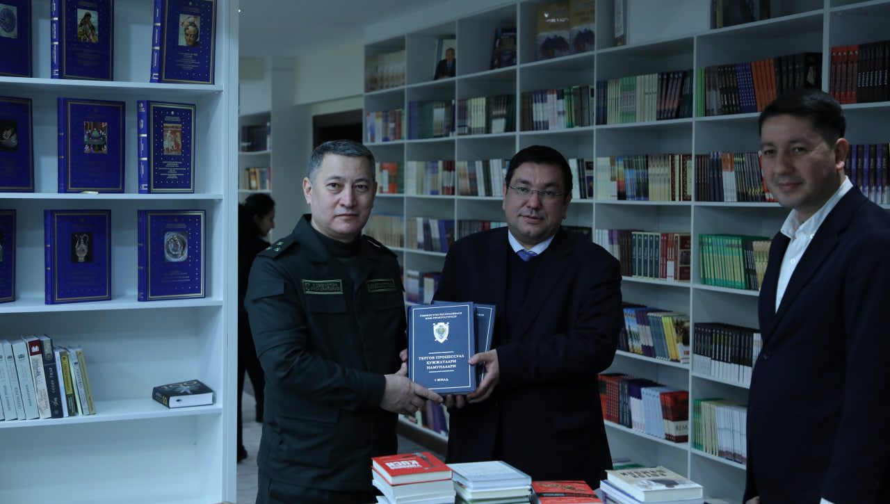 O‘ZBEKISTON PROKURATURASI TARIXI MUZEYI BILAN TANISHUV