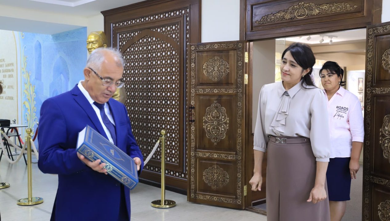 Akmal Saidov qashqadaryolik yosh ijodkorlar bilan uchrashdi