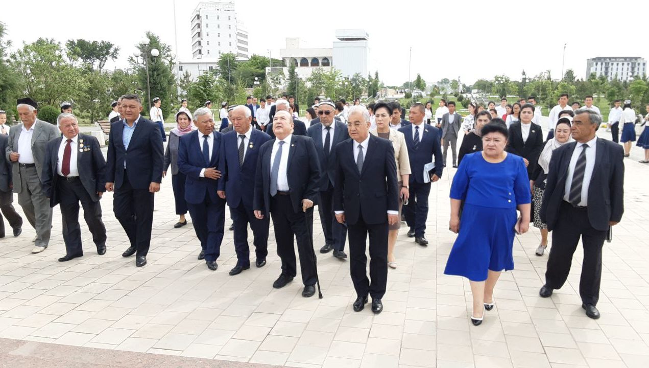 Hamid Olimjon va Zulfiyaxonim xotirasi yod etildi