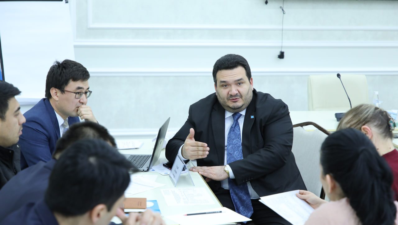 Inson huquqlari sohasida qabul qilingan Milliy harakatlar rejalarida belgilangan tadbirlarning amalga oshirilishi muhokamasi
