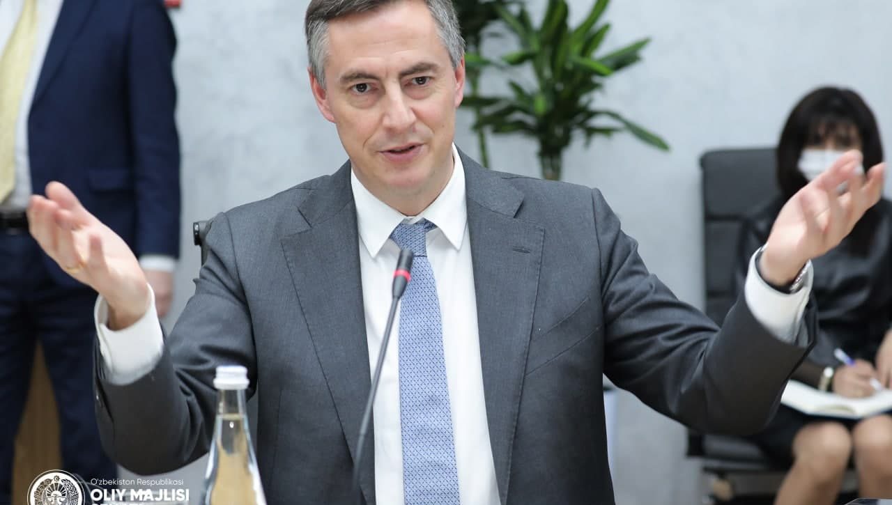 Demokratiya va inson huquqlari: barqaror rivojlanish omillari