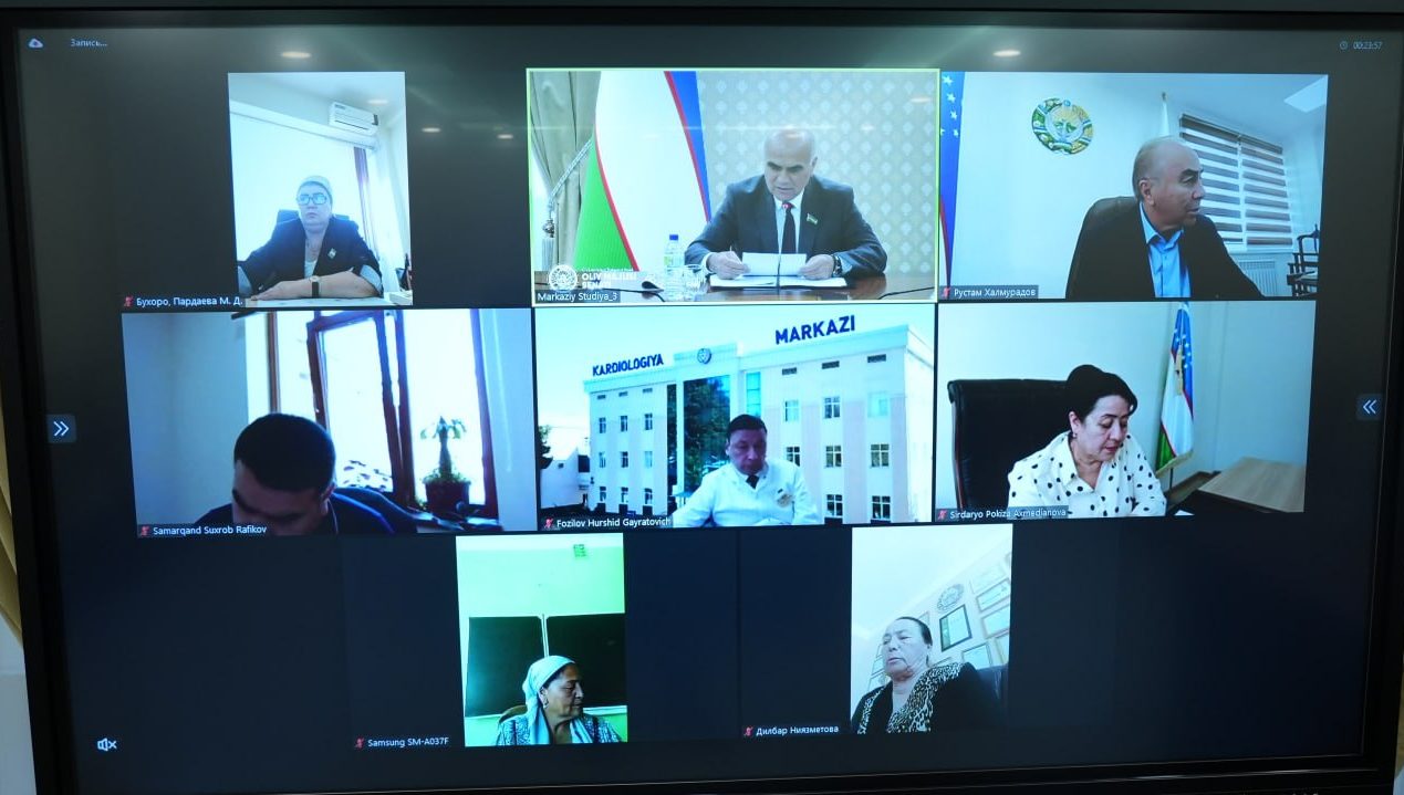 “Nogironligi bo‘lgan shaxslarning taʼlim olishi, ularni kasbga tayyorlash, qayta tayyorlash va malakasini oshirish” mavzusida davra suhbati o‘tkazildi