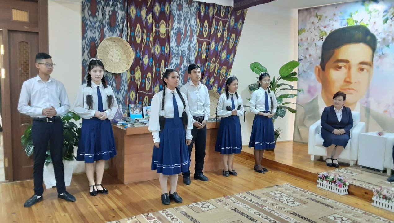 Jizzaxdagi ijod maktabida “Uch avlod” uchrashuvi bo‘ldi