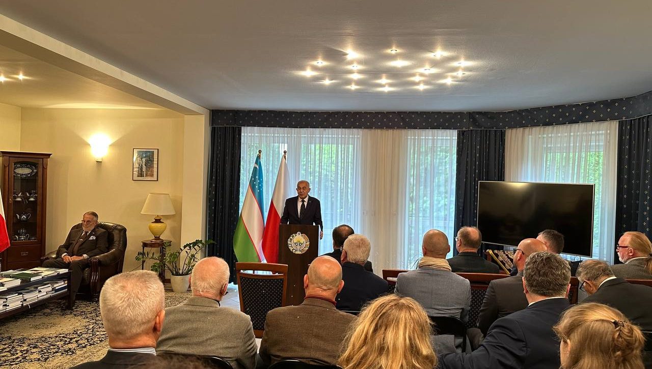 Akmal Saidov O‘zbekistonning Polshadagi elchixonasida o‘tkazilgan uchrashuvda ishtirok etdi