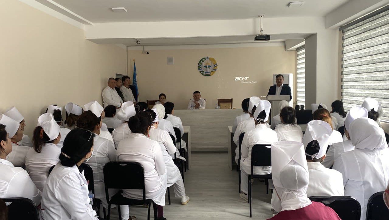 Markaz vakillari shifoxonadagi bayram tadbirida qatnashdi