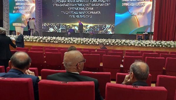 MEHNAT FAXRIYLARI E’ZOZ VA E’TIBORDA