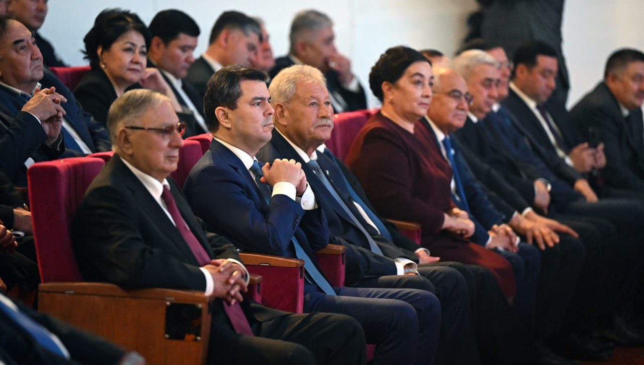 Бугун Тошкентда Касаба уюшмалари куни ва Ўзбекистонда касаба уюшмалари ҳаракатининг 120 йиллигига бағишланган тантанали тадбир бўлиб ўтди