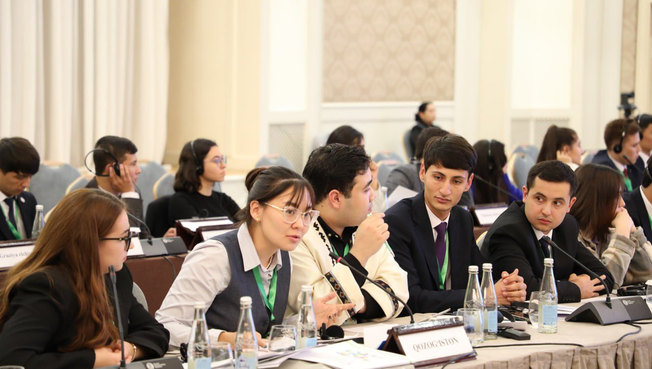 Yoshlar maslahatlashuvi: xalqaro miqyosda yoshlar huquqlarini ilgari surish istiqbollari