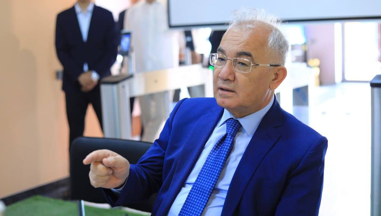 Akademik Akmal Saidov Rishtonda yoshlar bilan uchrashdi