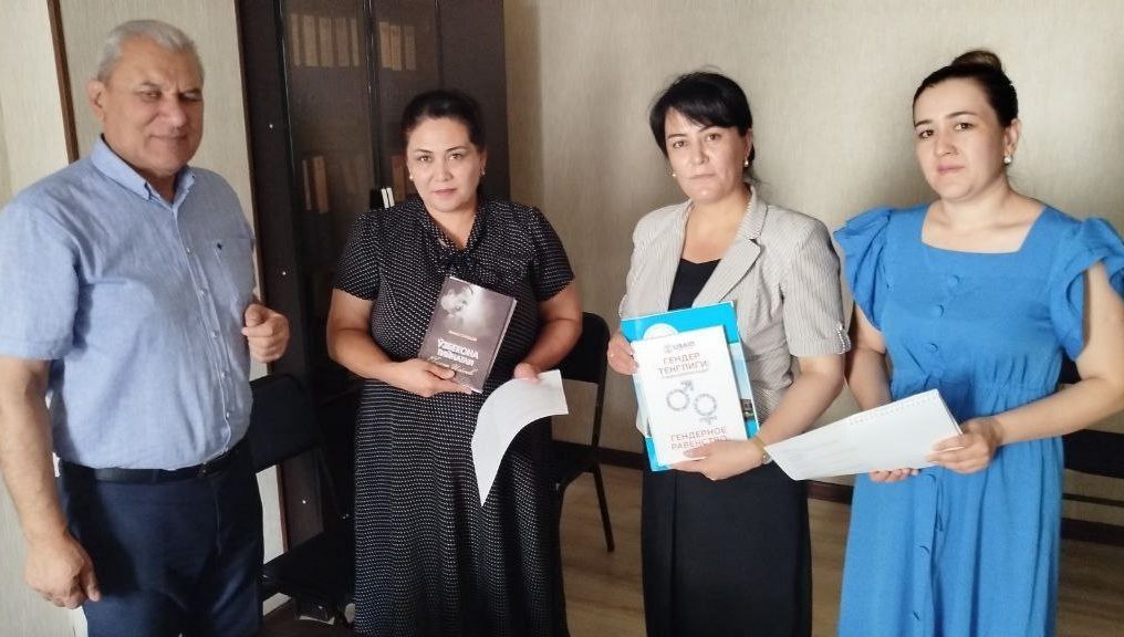 Navoiy shahrida maishiy zo‘ravonlikka qarshi kurash yuzasidan aholi o‘rtasida so‘rov o‘tkazildi