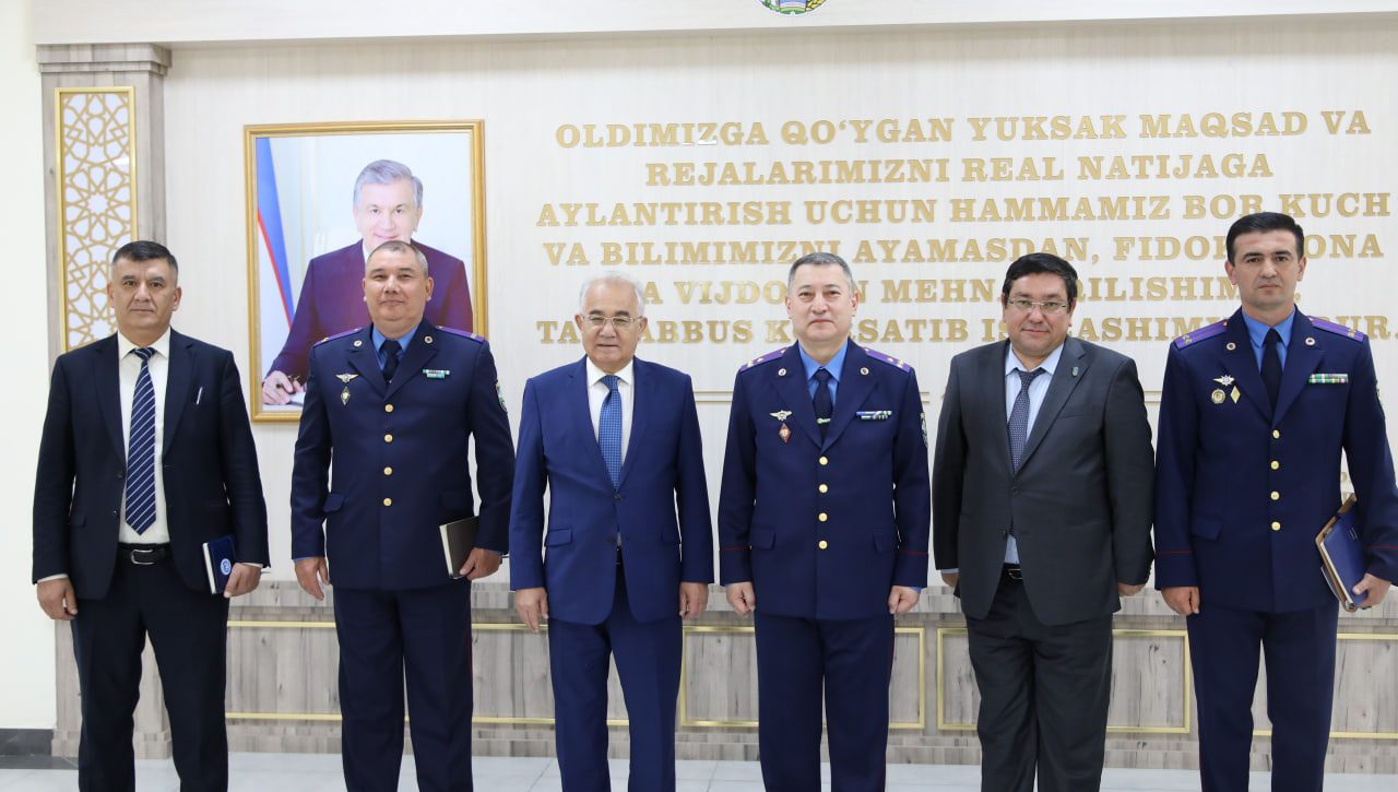 AKADEMIK VA YOSHLAR UCHRASHUVI