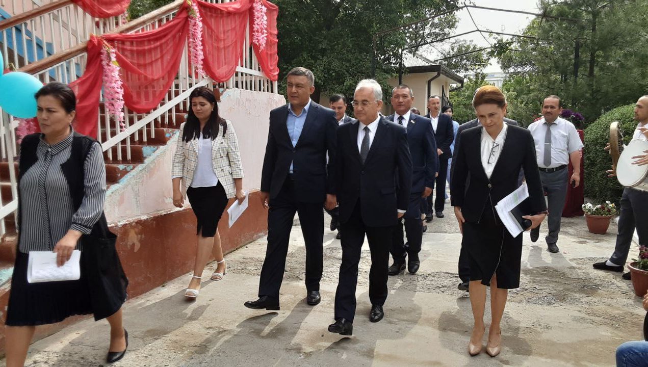 Jizzaxdagi “Barkamol avlod” bolalar maktablari qanday faoliyat ko‘rsatmoqda?
