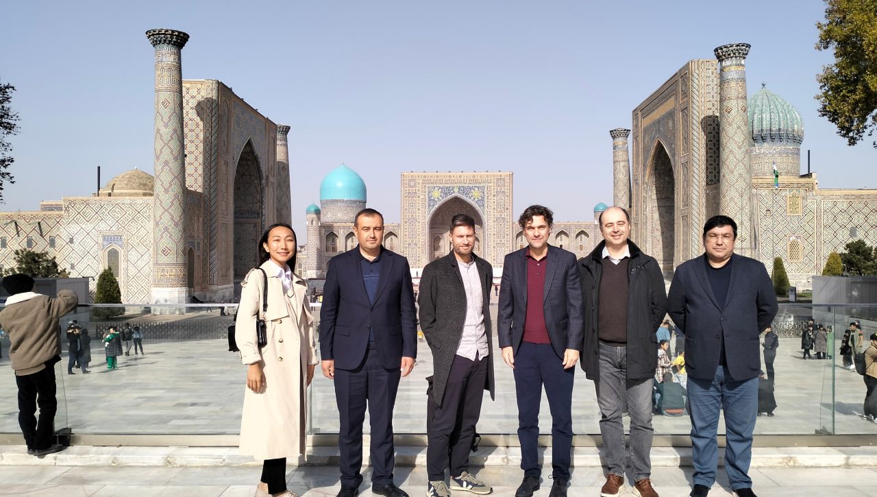 YeXHTning Demokratik institutlar va inson huquqlari bo‘yicha byurosi delegatsiyasi Samarqandda