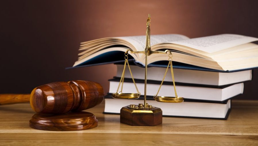Konstitutsiyaviy islohot va siyosiy boshpana berish huquqi: Milliy va xorijiy tajriba, xalqaro amaliyot
