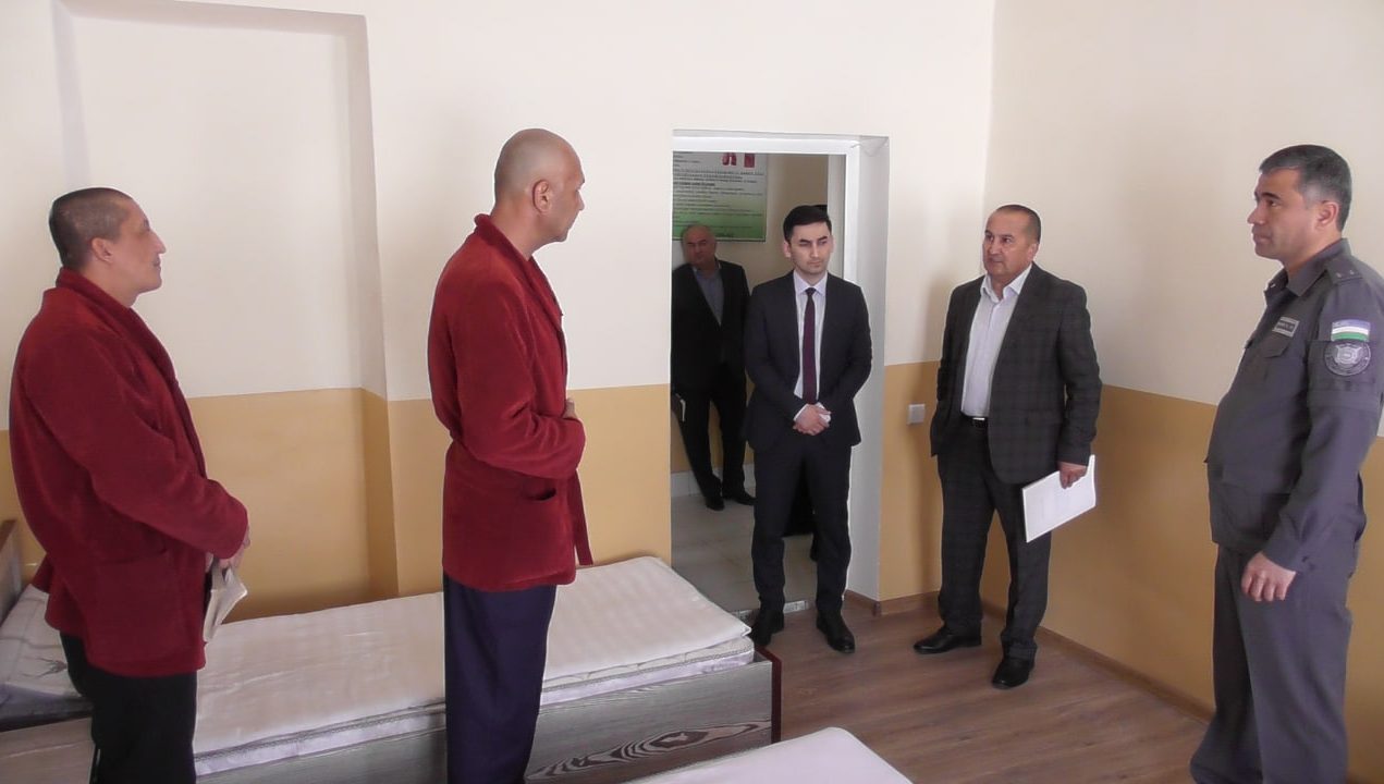 Milliy markaz ishchi guruhi Namangandagi jazoni ijro etish muassasalarini o‘rganmoqda