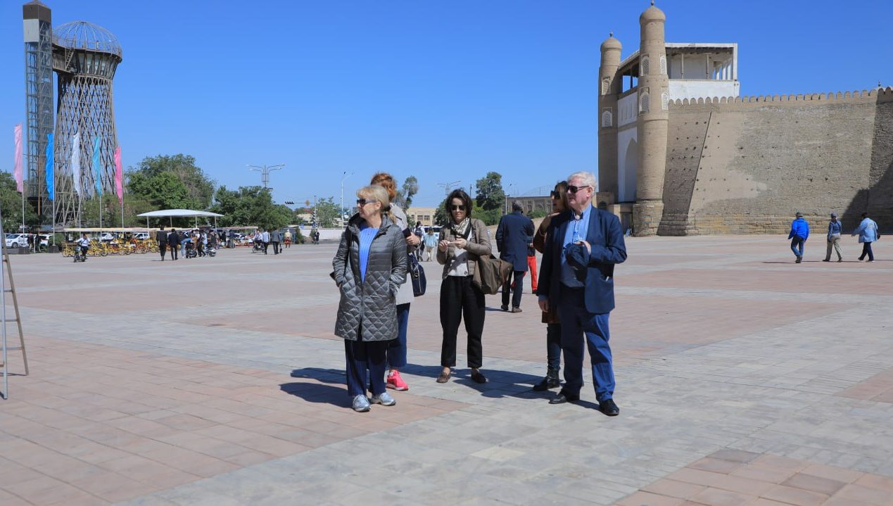Evropa Ittifoqi vakillari ko‘hna Buxoroni ziyorat qildi