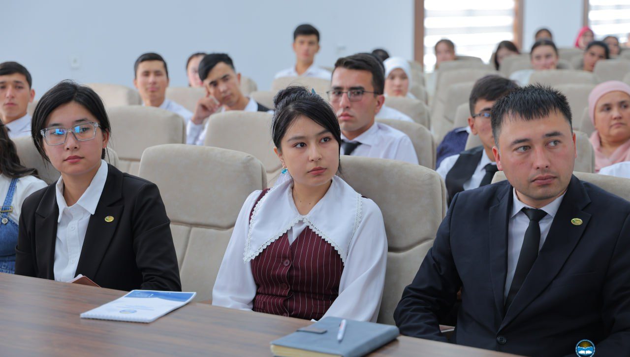 Akademik Akmal Saidov Namangan davlat universitetida talaba-yoshlar bilan uchrashdi