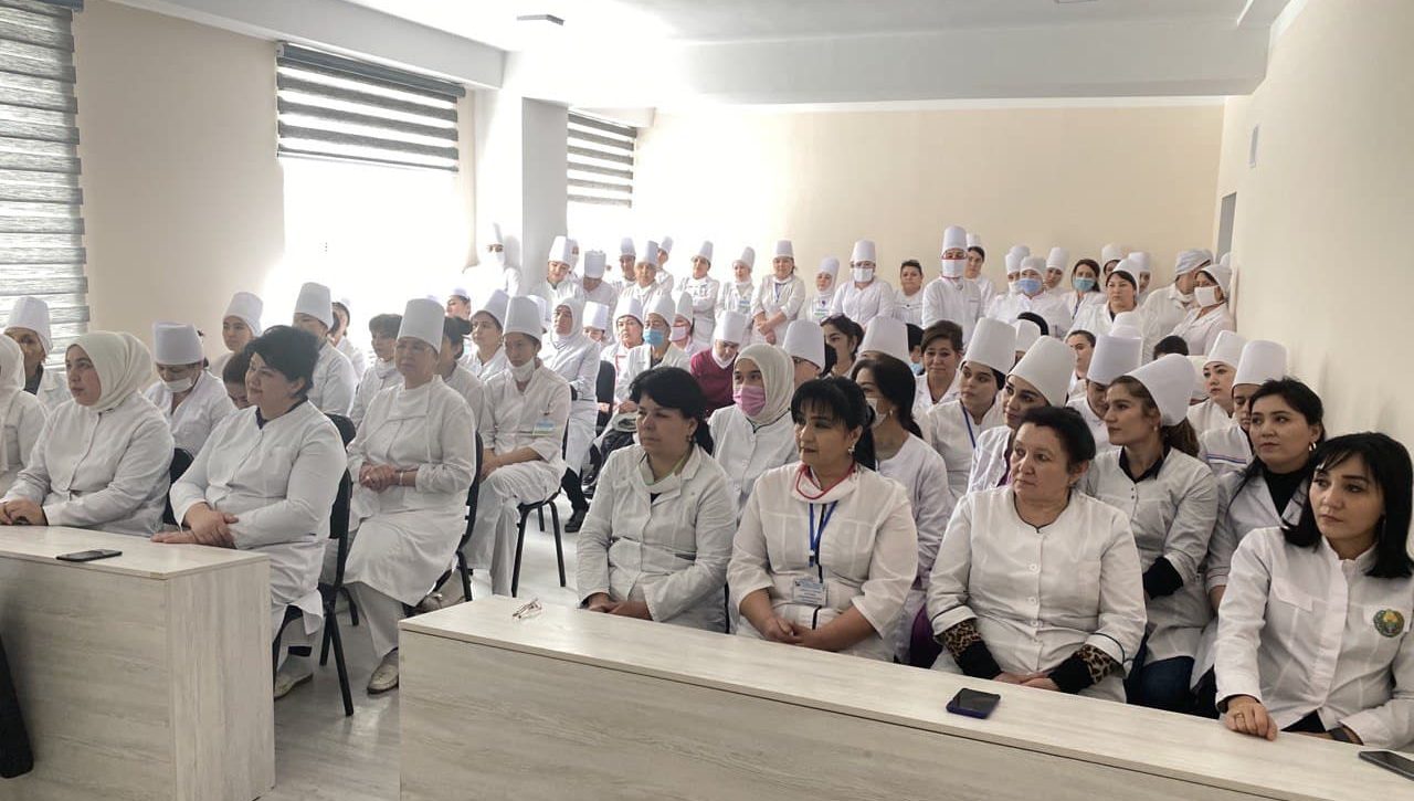Markaz vakillari shifoxonadagi bayram tadbirida qatnashdi
