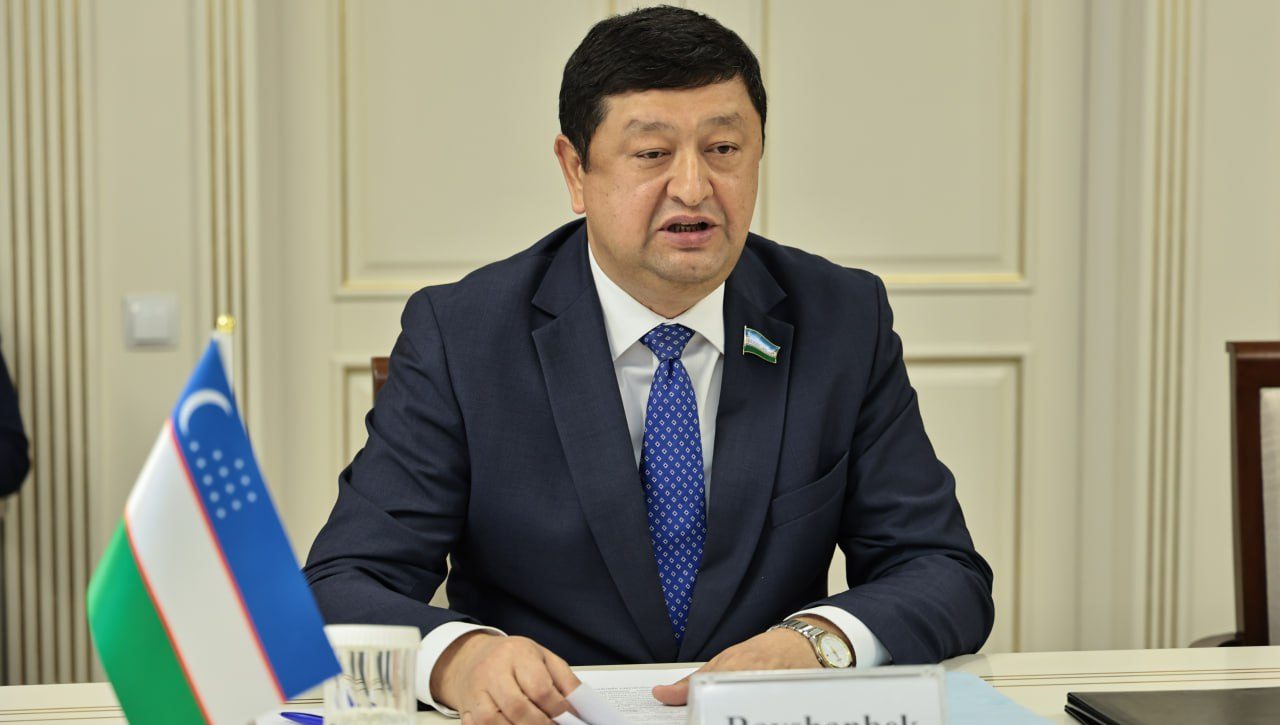 Senatda YXHT DIIHB direktori bilan uchrashuv bo‘lib o‘tdi