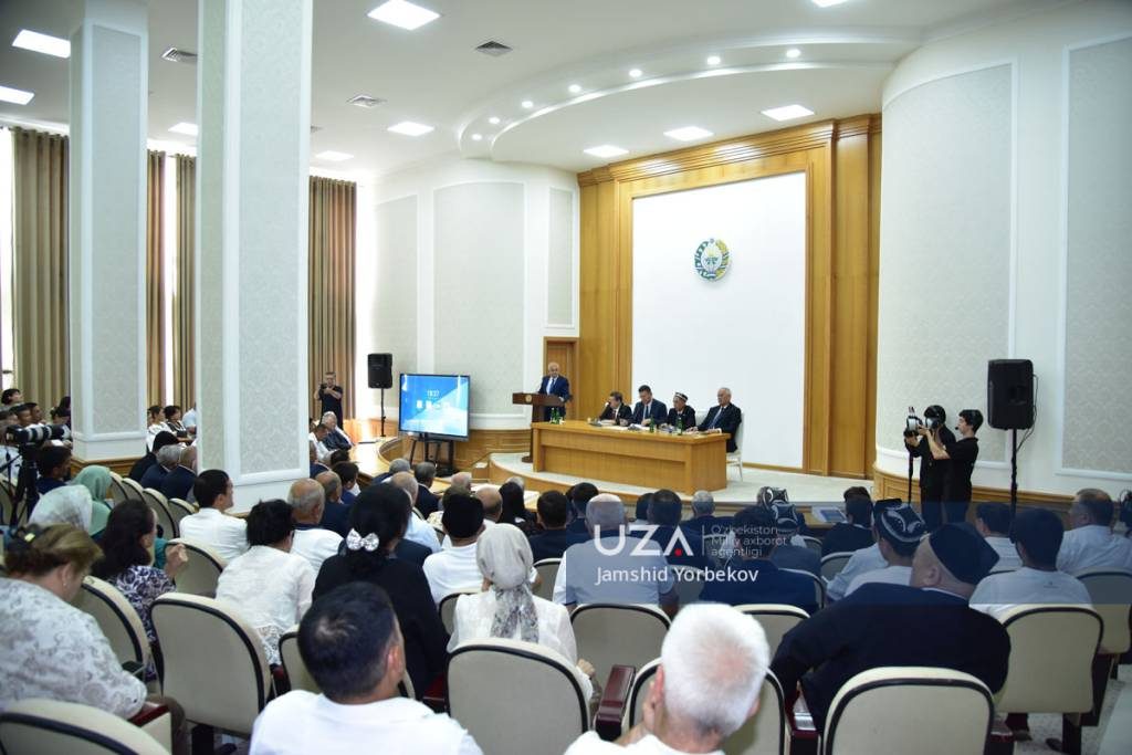 Prezident o‘qigan maktabda kitob taqdimoti o‘tkazildi