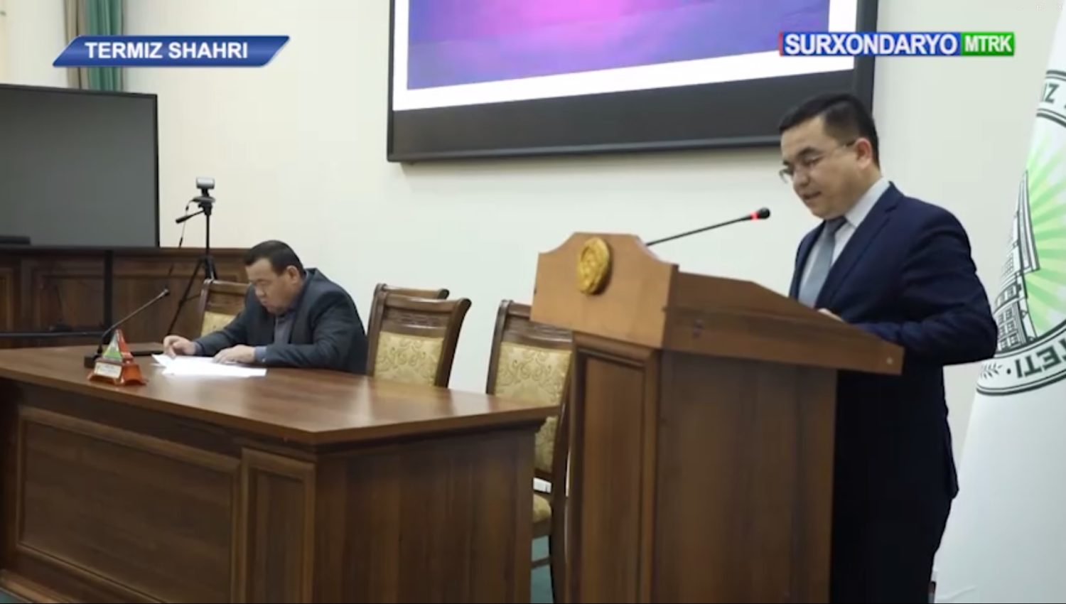 “Inson huquqlari haftaligi" doirasida Termiz davlat universitetida Surxondaryo viloyat sudi raisi A. Ro‘ziqulov yoshlar bilan uchrashdi