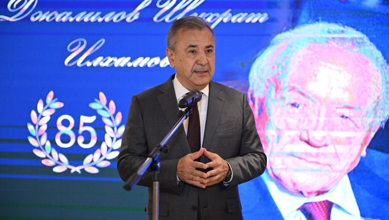 O‘zbekiston Respublikasi Prezidentining farmoni bilan O‘zbekiston ta’lim va fan xodimlari kasaba uyushmasi Respublika kengashi raisining o‘rinbosari Djalilov Shuxrat Ilxamovich O‘zbekiston Respublikasining Faxriy yorlig‘i bilan mukofotlandi