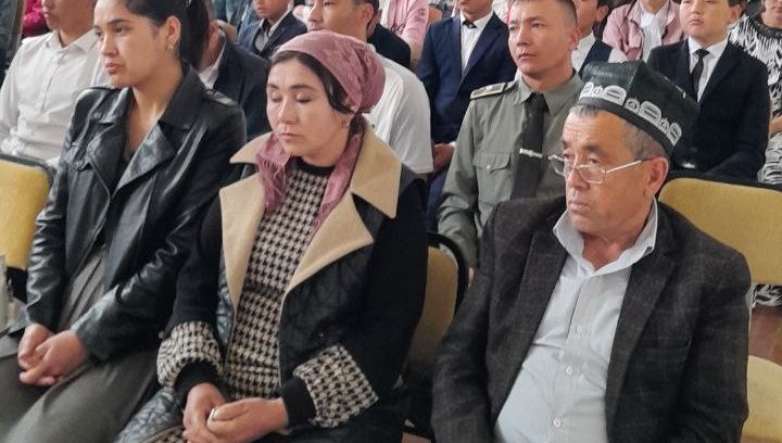 Baxmallik o‘quvchilar bilan Konstitutsiyamiz haqida uchrashuv o‘tkazildi