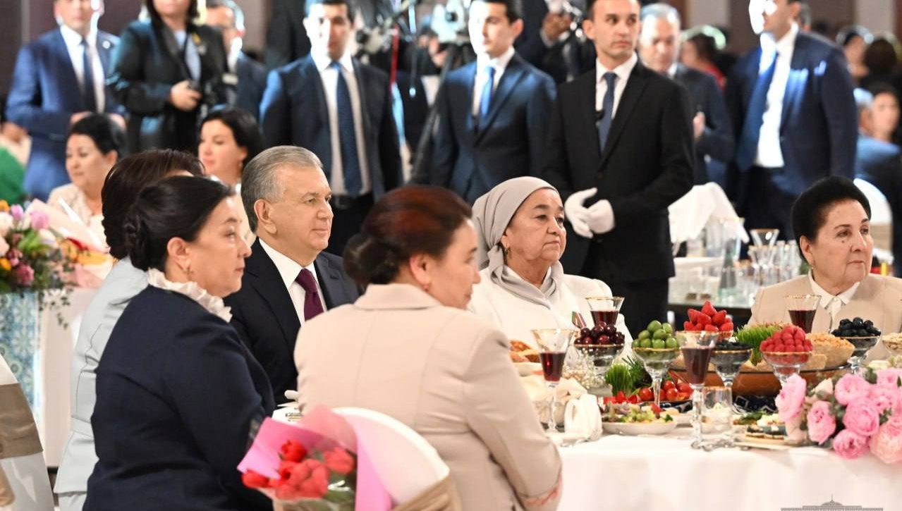 Shavkat Mirziyoyev: Inson qadrini ulug‘lash avvalo azizu mukarrama ayollarni ulug‘lashdan boshlanadi
