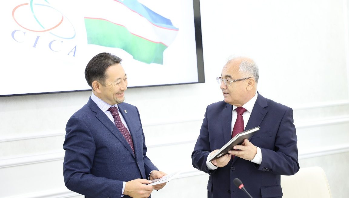 Inson huquqlari bo‘yicha O‘zbekiston Respublikasi Milliy markaziga “Osiyoda hamkorlik va ishonch choralari bo‘yicha kengashning 30 yilligi” medalini topshirish marosimi