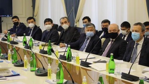 Ўзбекистоннинг хориждаги дипломатик ваколатхоналари раҳбарлари билан учрашув тўғрисида ахборот