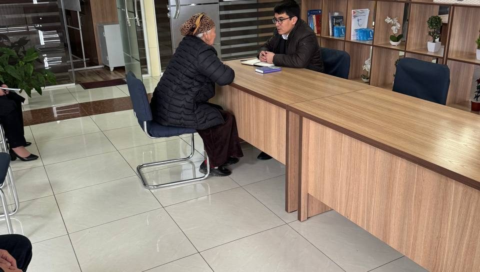 Ohangaronda fuqarolar bilan uchrashuv va sayyor qabul  o‘tkazildi