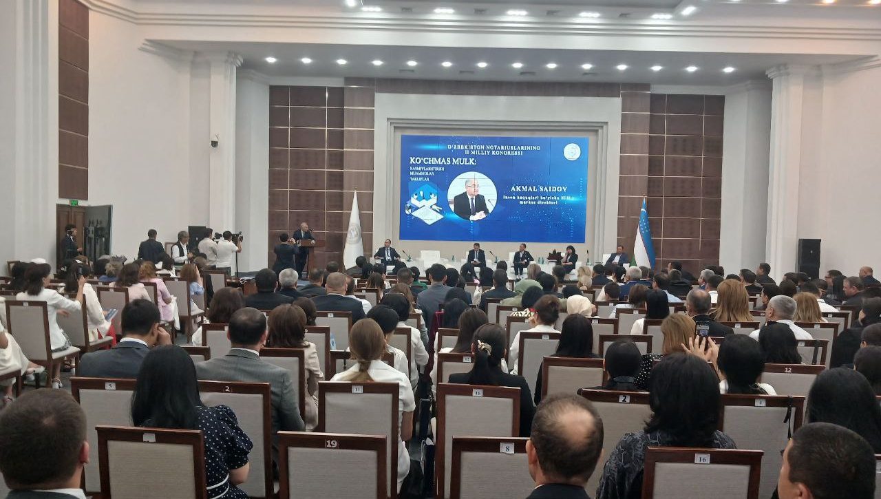 Notariuslarning Milliy kongressida akademik Akmal Saidov ma’ruza qildi