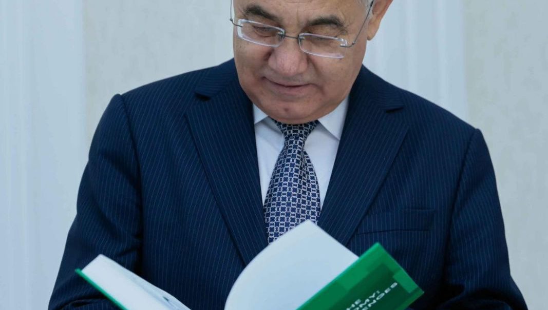 Nizomiy Ganjaviy nomidagi “Barqaror taraqqiyot va yashil iqtisodiyot” tadqiqot markazida amaliy muloqot bo‘lib o‘tdi