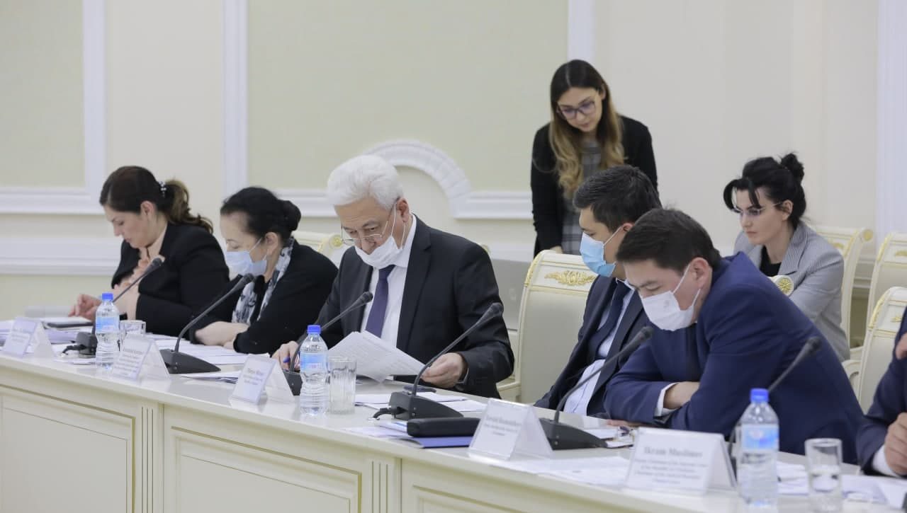 BMTning Iqtisodiy, ijtimoiy va madaniy huquqlar bo‘yicha qo‘mitasida O‘zbekistonning Uchinchi davriy ma’ruzasini ko‘rib chiqish davom etmoqda: muhokamalarning ikkinchi kunidan fotoreportaj
