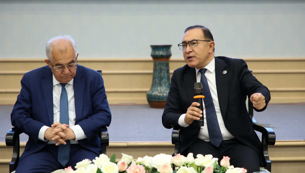 ROBERT BLYUMNING YANGI O‘ZBEKISTON HAQIDAGI KITOBI TAQDIMOTI O‘TKAZILDI