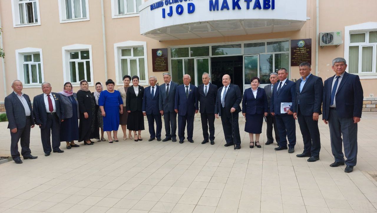 Jizzaxdagi ijod maktabida “Uch avlod” uchrashuvi bo‘ldi