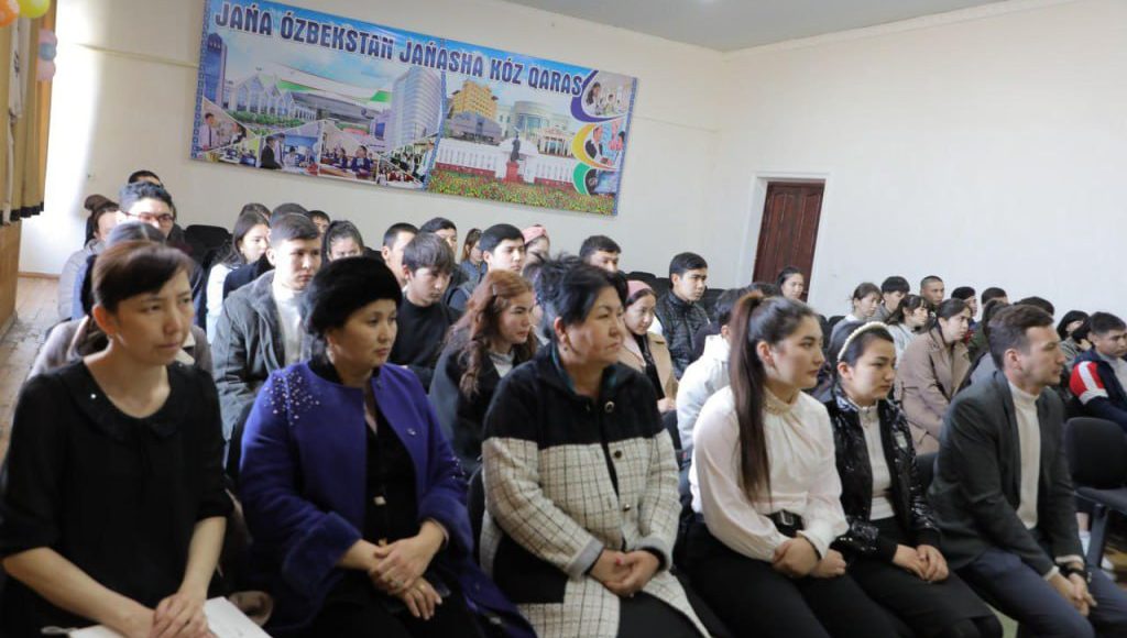 Qoraqalpog‘iston Respublikasi yuridik texnikumida “Inson huquqlari – oliy qadriyat” mavzusida “Sudya va yoshlar” uchrashuvi bo‘lib o‘tdi. Unda Qoraqalpog‘iston Respublikasi sudi raisi K. Tarixov, Qoraqoalpog‘iston Respublikasi ma’muriy sudi raisi A. Nurlipesov va boshqalar ishtirok etdi.