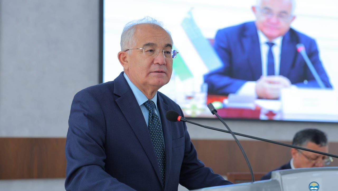 Akademik Akmal Saidov Namangan davlat universitetida talaba-yoshlar bilan uchrashdi