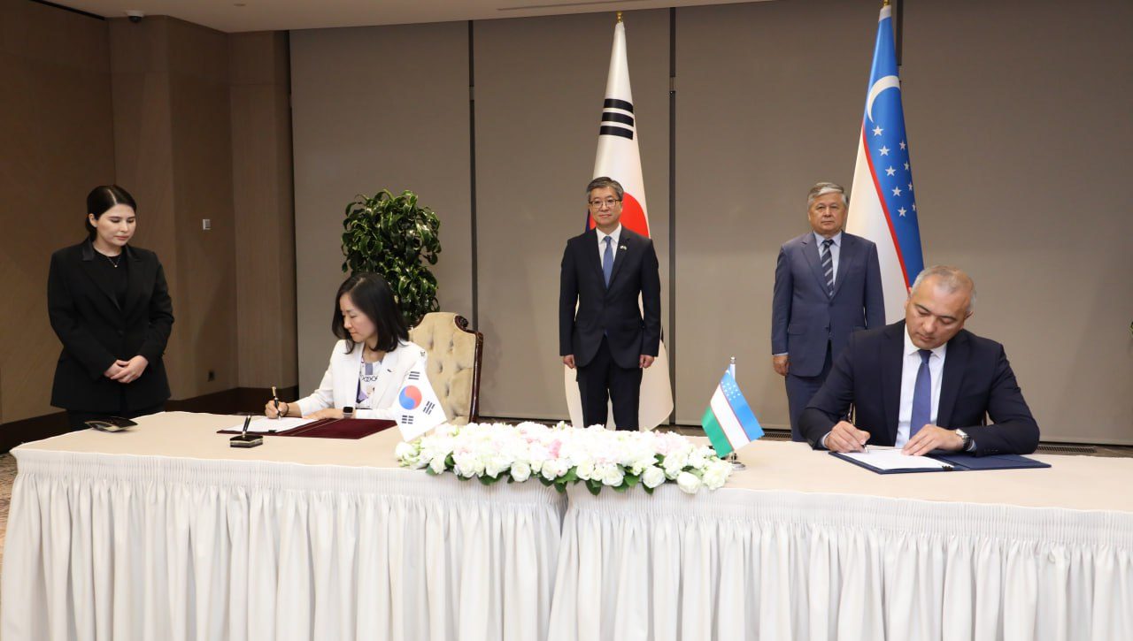 O‘zbekiston Respublikasi Hukumati va Koreya xalqaro hamkorlik agentligi (KOICA) o‘rtasida, umumiy byudjeti 20,44 mln AQSH dollariga teng 2023-2028 yillarda amalga oshirilishi ko'zda tutilgan 3 ta yangi loyiha uchun bitimlar imzolandi.