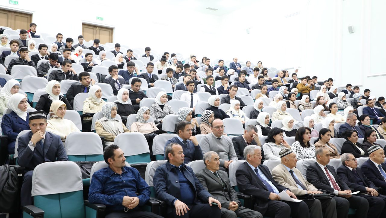 Akademiyada “Hazrat Zangi ota” kitobining taqdimoti bo‘lib o‘tdi